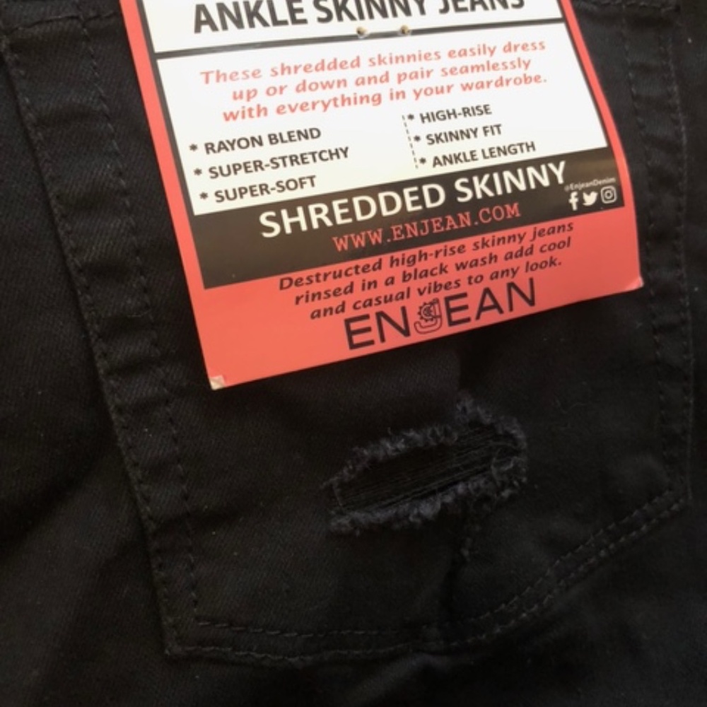 Distressed black jeans - Picture 3 of 6
